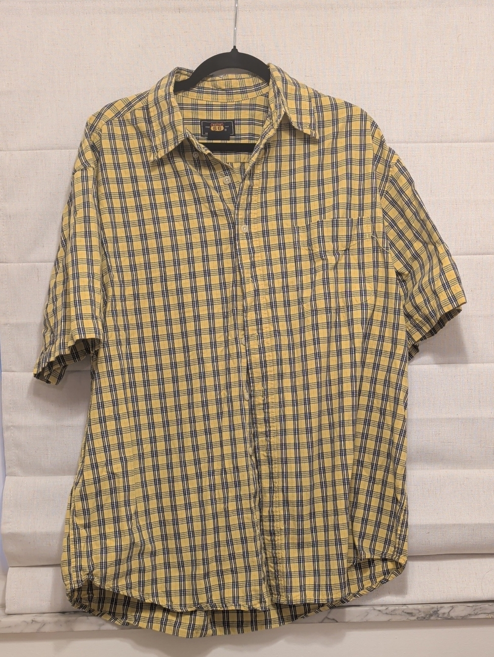 Men's Yellow Plaid Short-Sleeve Shirt